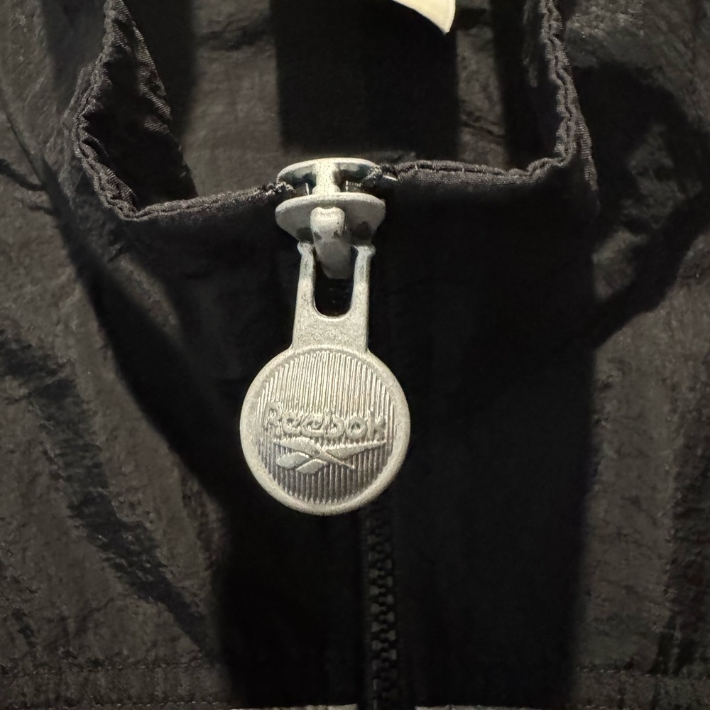 Reebok Black Windbreaker Jacket Size L Unisex Zip Front Outdoor - Picture 7 of 16